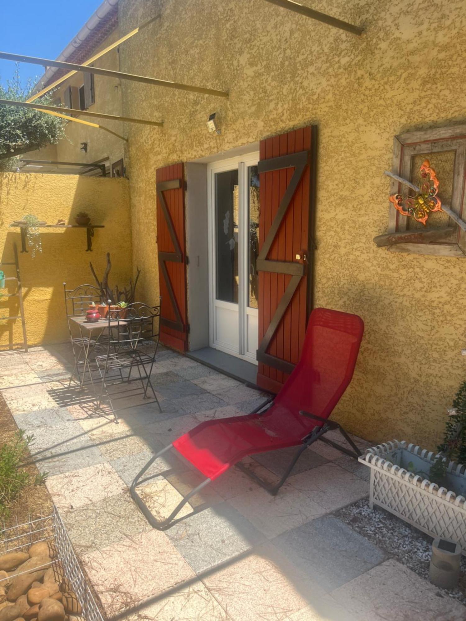 Le Mas Du Ruisseau Bellegarde  Εξωτερικό φωτογραφία