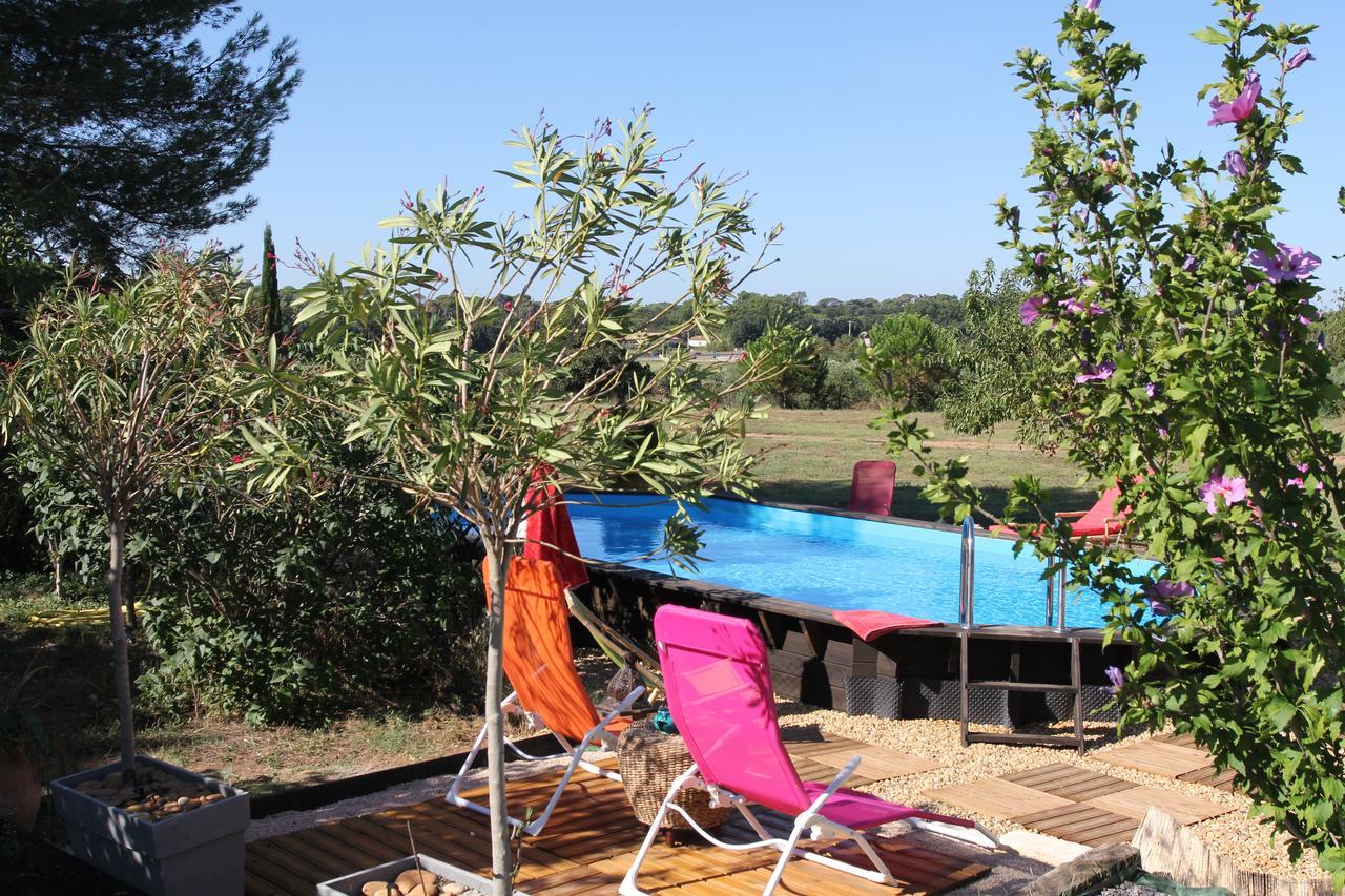 Le Mas Du Ruisseau Bellegarde  Εξωτερικό φωτογραφία